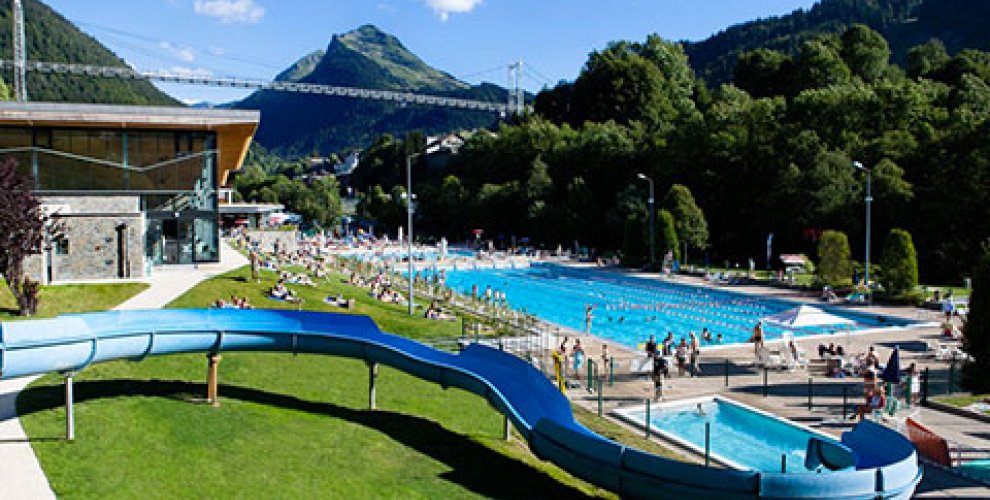 Morzine swimming pool summer