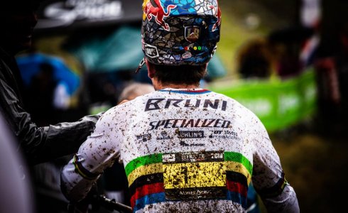 Loic Bruni in the mud on Pleney