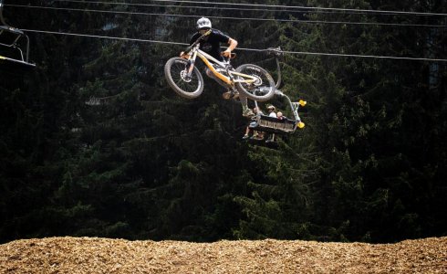Nac Nac whips on the mulch jump Chatel