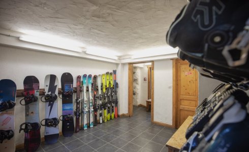 ski hire in morzine with doorstep skis