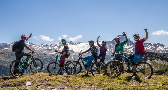 the Crew on the MTB Beds tour in la Thuile