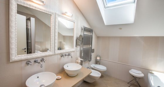 bathroom in luxury hotel Finale Ligure